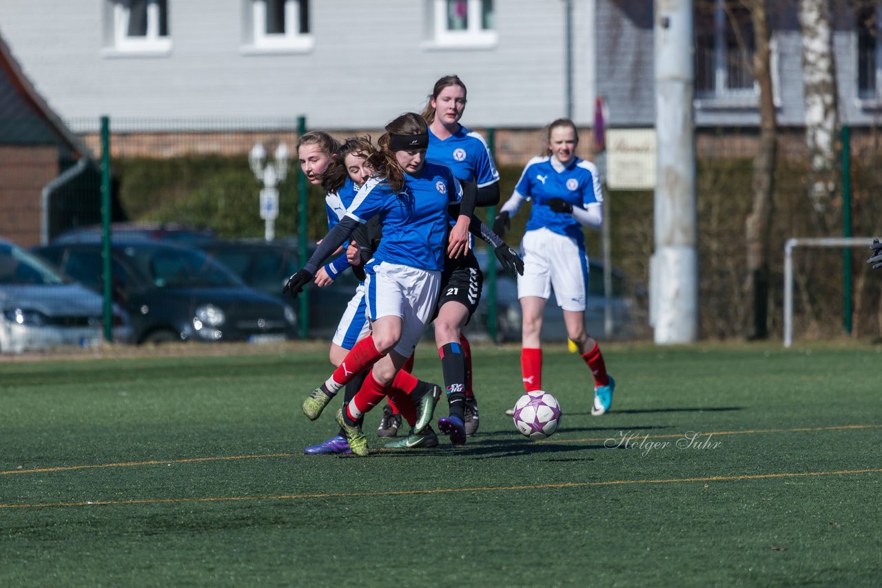 Bild 426 - B-Juniorinnen Halbfinale SVHU - Holstein Kiel : Ergebnis: 3:0